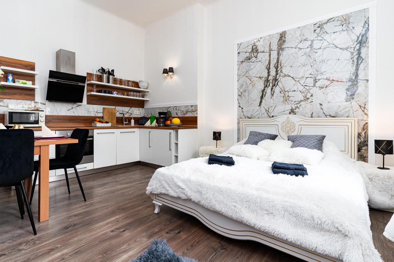 Emperors Elegance Suite Prag Exterior foto